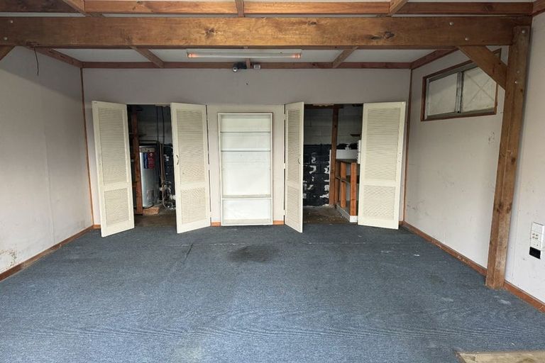 Photo of property in 9 Laurina Road, Sunnynook, Auckland, 0620