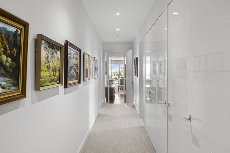 Photo of property in 8a Victoria Avenue, Remuera, Auckland, 1050