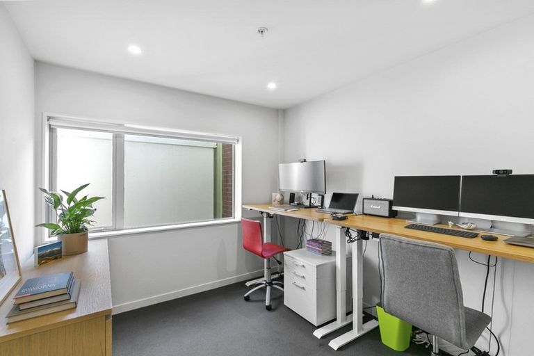 Photo of property in Republic Apartments, 2a/11 Tennyson Street, Te Aro, Wellington, 6011