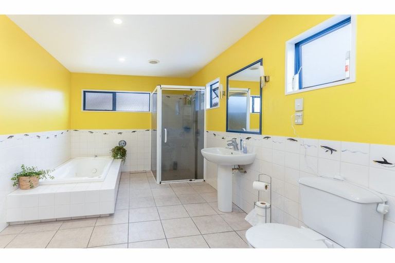 Photo of property in 1/22 Aston Drive, Waimairi Beach, Christchurch, 8083