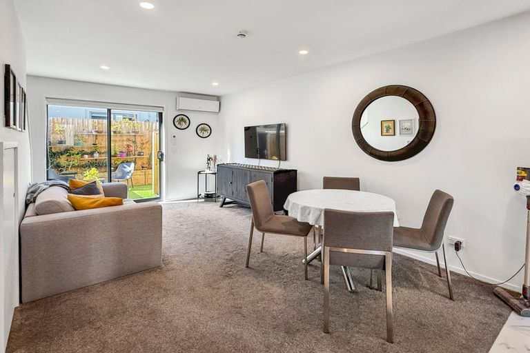 Photo of property in 5/16 Nova Place, Christchurch Central, Christchurch, 8011
