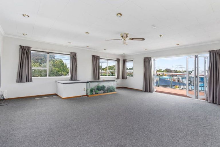 Photo of property in 131 Pembroke Street, Carterton, 5713