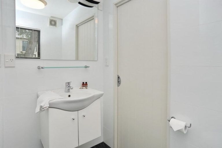 Photo of property in 2/65 Carlton Mill Road, Merivale, Christchurch, 8014