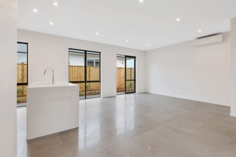 Photo of property in 53 Angiangi Crescent, Beachlands, Auckland, 2018
