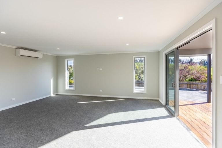 Photo of property in 45 Great North Road, Waipawa, 4210