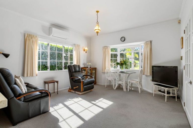 Photo of property in 140 Moana Anu Anu Avenue, Whangamata, 3620