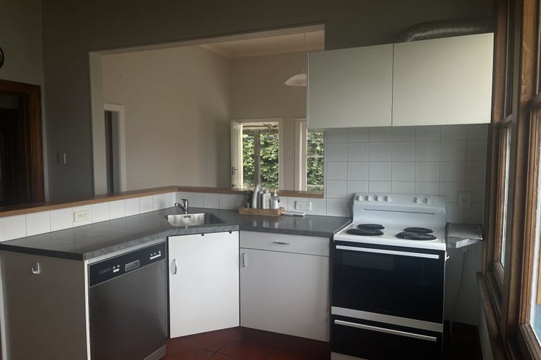 Photo of property in 23 Enfield Road, Hospital Hill, Napier, 4110