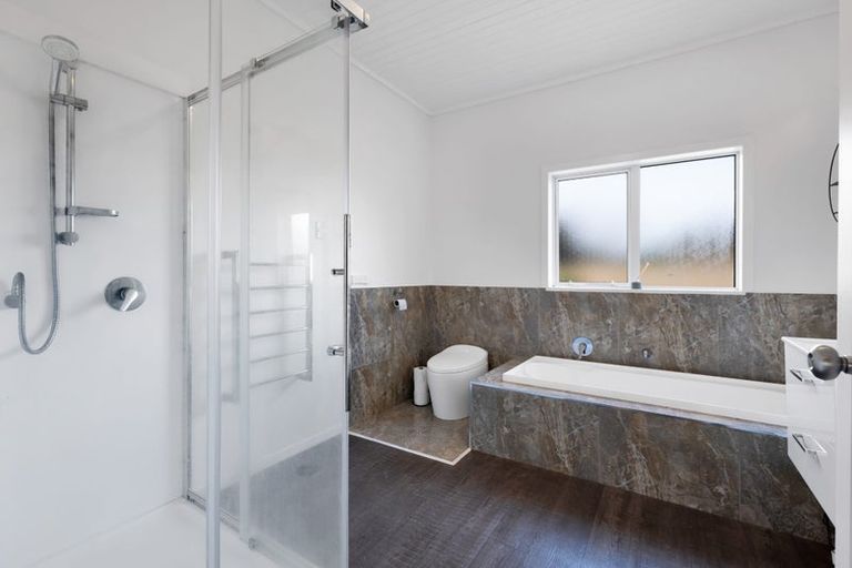 Photo of property in 34 Kawei Road, Ohawe, Hawera, 4671