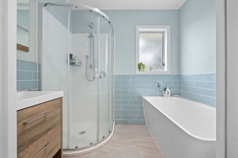 Photo of property in 6 Te Anau Place, Glenview, Hamilton, 3206