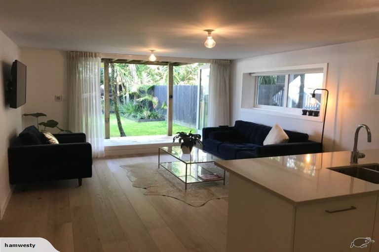 Photo of property in 15a King Street, Taradale, Napier, 4112