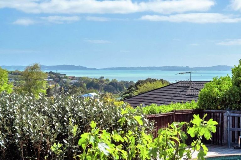 Photo of property in 124b Sandspit Road, Shelly Park, Auckland, 2014