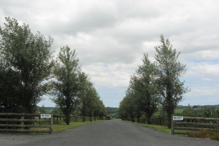 Photo of property in 67a Ernest George Drive, Karaka, Papakura, 2580