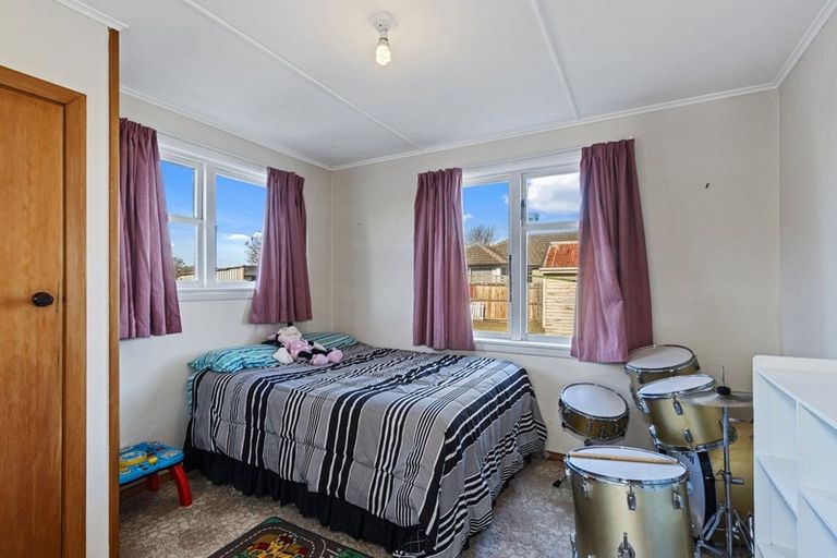 Photo of property in 53 Lyndhurst Crescent, Aranui, Christchurch, 8061