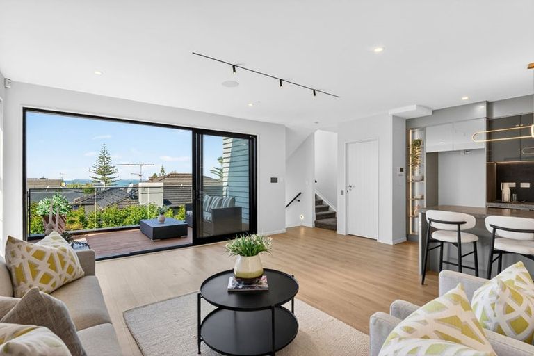 Photo of property in 3/27 Hastings Road, Mairangi Bay, Auckland, 0630