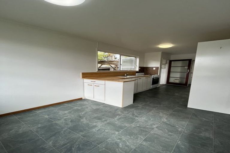 Photo of property in 32 Powrie Street, Glenfield, Auckland, 0629