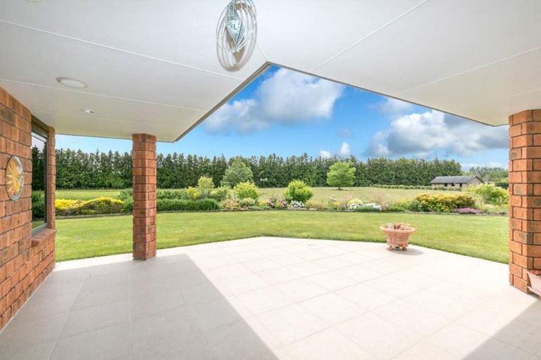 Photo of property in 28 Osborne Road, Horsham Downs, Hamilton, 3281