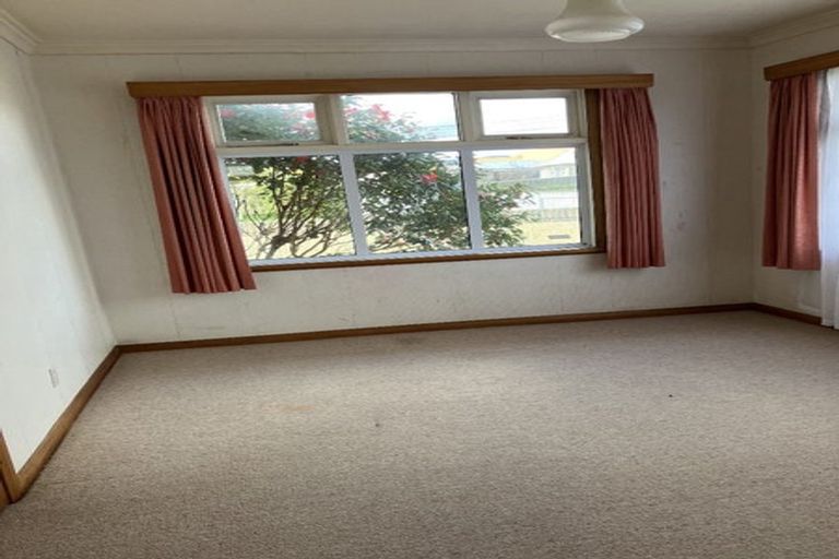 Photo of property in 8 Carlisle Street, Levin, 5510