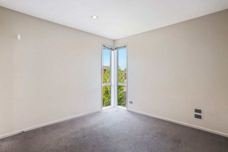 Photo of property in 44a Picton Avenue, Riccarton, Christchurch, 8011