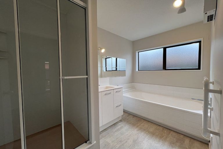 Photo of property in 14a Cricklewood Place, Avonhead, Christchurch, 8042