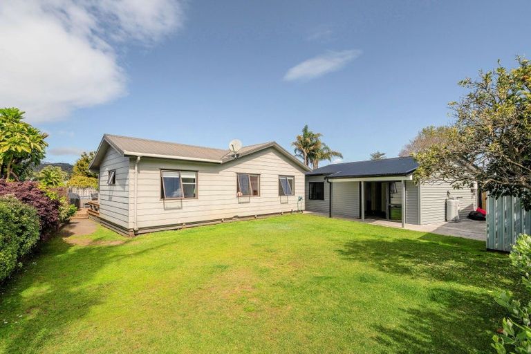 Photo of property in 8 Laura Place, Whitianga, 3510