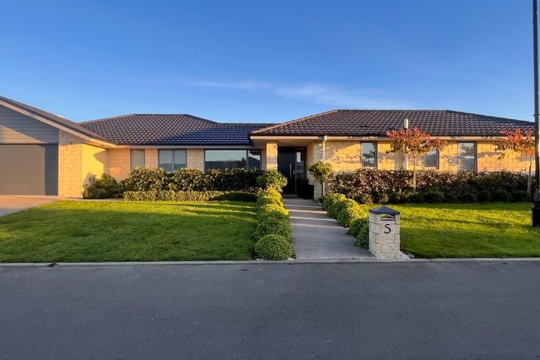 Photo of property in 5 Skye Lane, Prebbleton, 7604