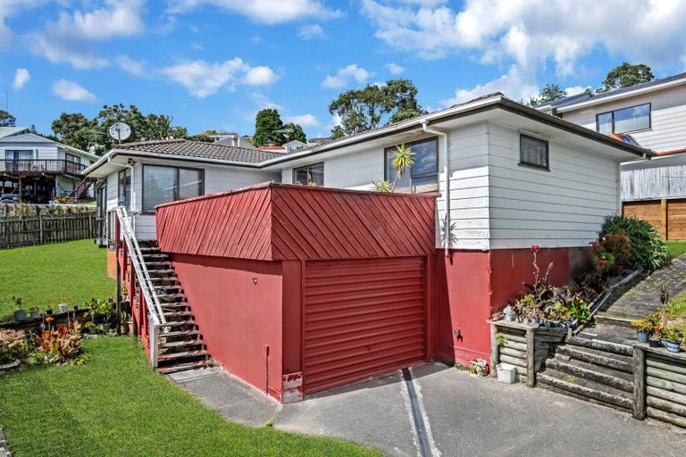 Photo of property in 6 Tesla Place, Totara Vale, Auckland, 0629
