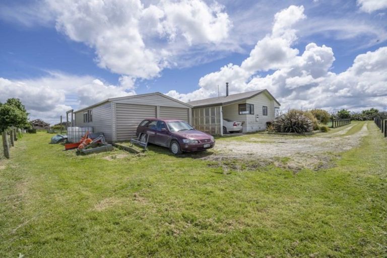 Photo of property in 75 Woodlands Cemetery Road, Woodlands, Invercargill, 9871