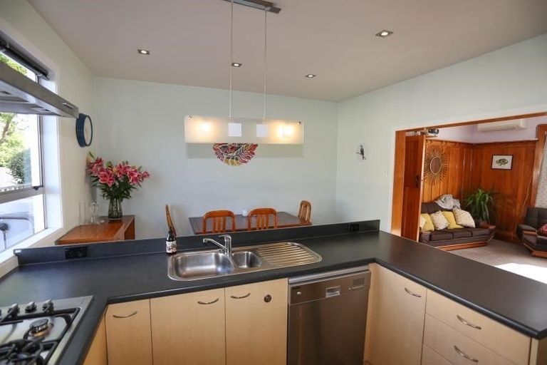 Photo of property in 1/38 Frankleigh Street, Somerfield, Christchurch, 8024