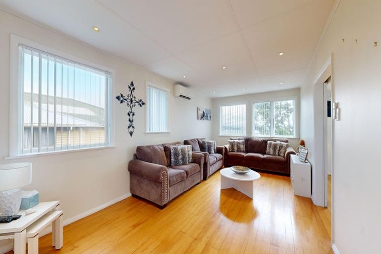 Photo of property in 63 Ahuriri Street, Strathmore Park, Wellington, 6022