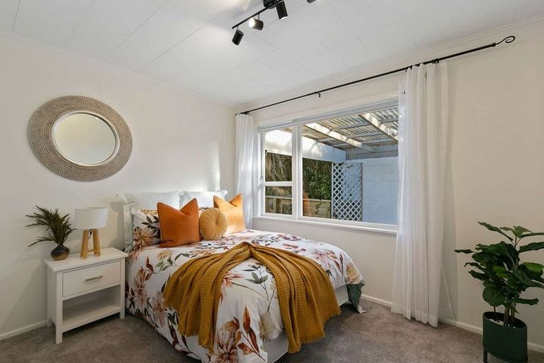 Photo of property in 70 Dominion Park Street, Johnsonville, Wellington, 6037