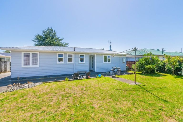 Photo of property in 70 Michael Road, Paraparaumu Beach, Paraparaumu, 5032