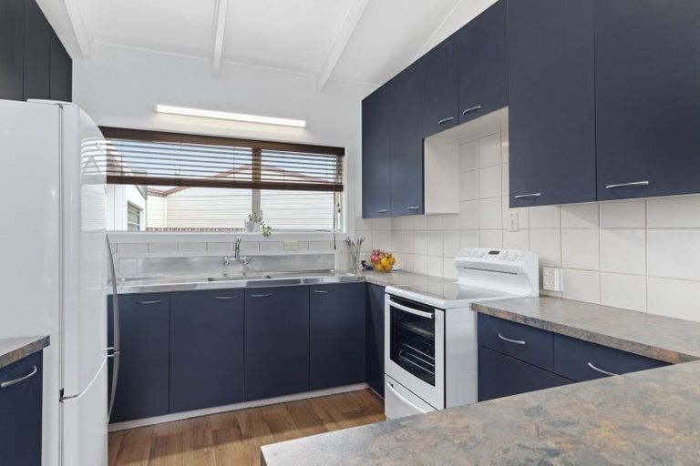 Photo of property in 270 Queen Street, Pukekohe, 2120