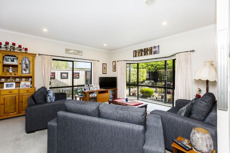 Photo of property in 11a Ormrod Grove, Riverstone Terraces, Upper Hutt, 5018