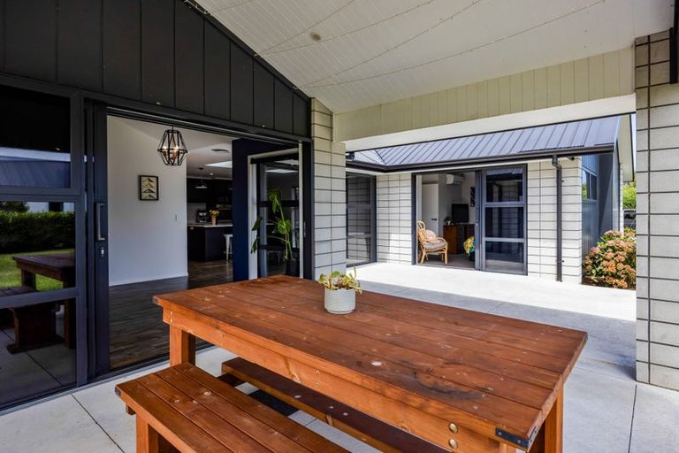 Photo of property in 405 Ketemarae Road, Normanby, Hawera, 4675