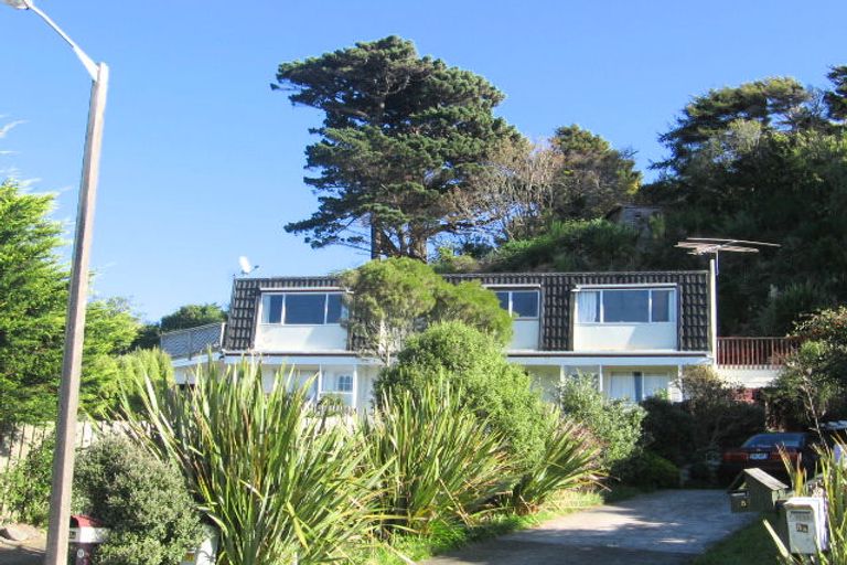 Photo of property in 3a Kerr Grove, Johnsonville, Wellington, 6037