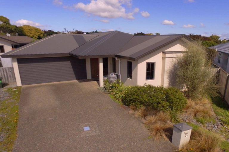 Photo of property in 18 Washington Place, Havelock North, 4130