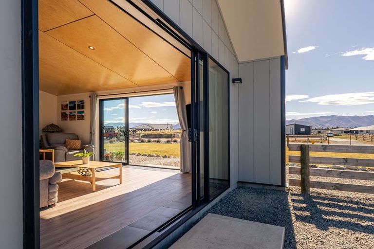 Photo of property in 1 Tussock Crescent, Twizel, 7901