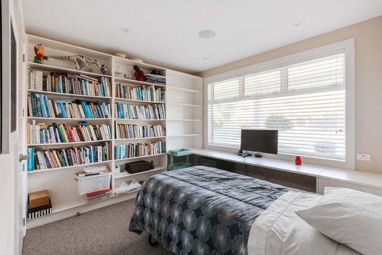 Photo of property in 5 Gellibrand Place, Omokoroa, 3114