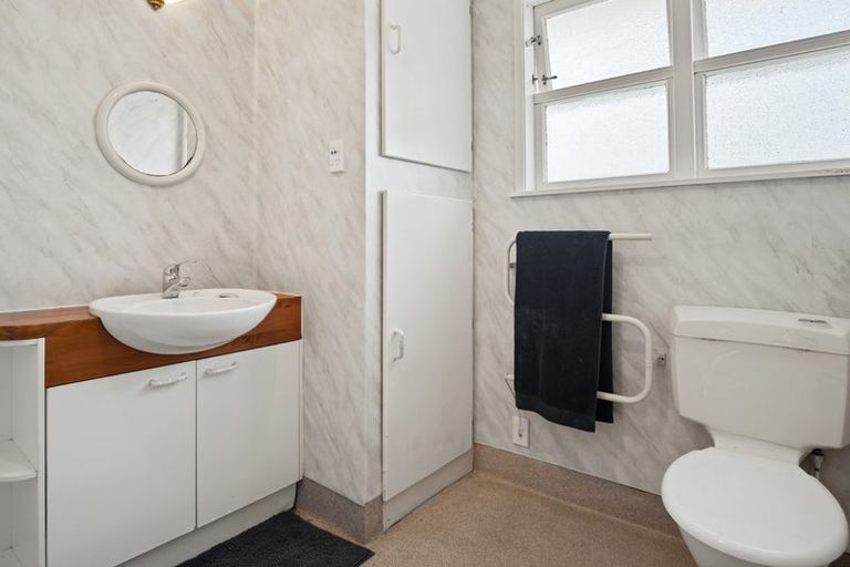 Photo of property in 71b Commercial Road, Helensville, 0800