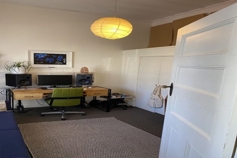 Photo of property in 14 Shoal Bay Road, Devonport, Auckland, 0624