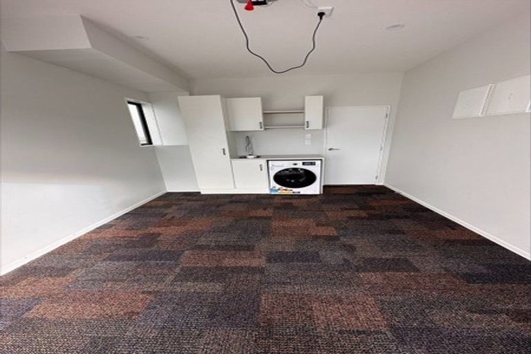 Photo of property in 3 Arapapa Road, Papakura, 2110