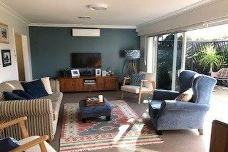 Photo of property in 8 Springfield Crescent, Enderley, Hamilton, 3214