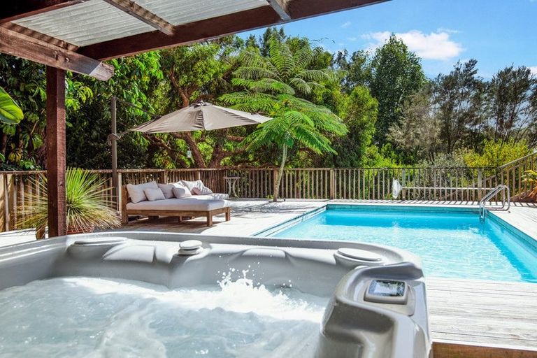 Photo of property in 136 Landing Road, Kerikeri, 0230