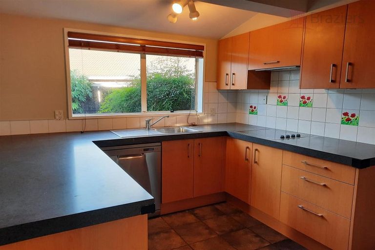 Photo of property in 48 Karnak Crescent, Russley, Christchurch, 8042