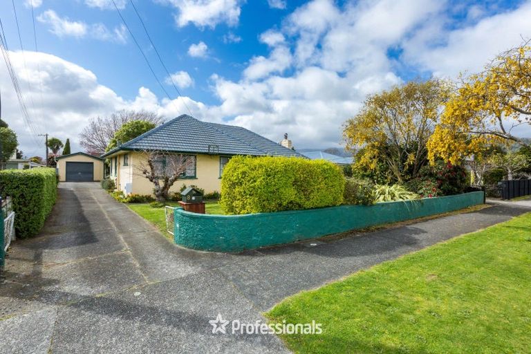 Photo of property in 8 Stephen Street, Trentham, Upper Hutt, 5018