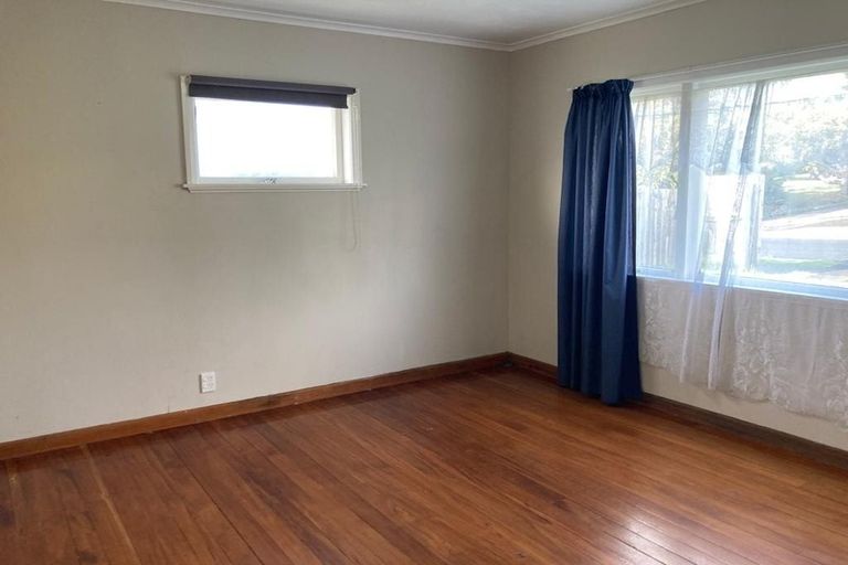 Photo of property in 55 Beaubank Road, Kelston, Auckland, 0602