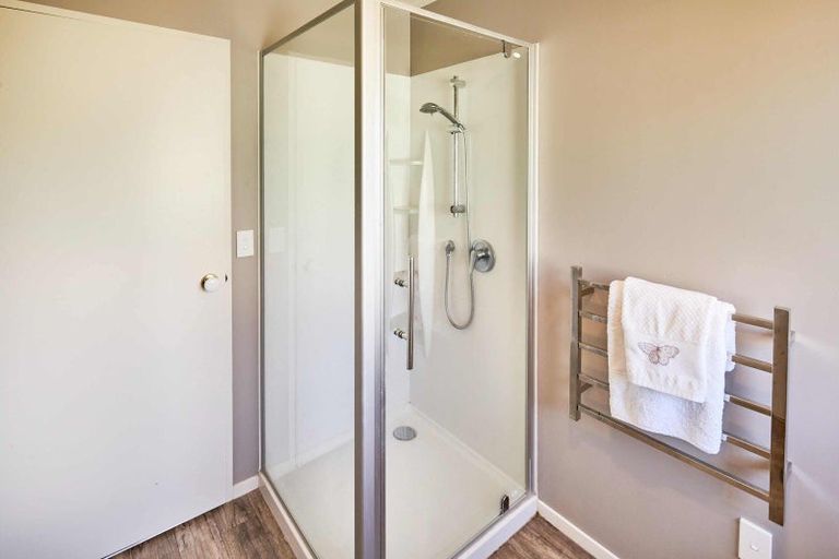 Photo of property in 9 Musket Lane, Whitby, Porirua, 5024