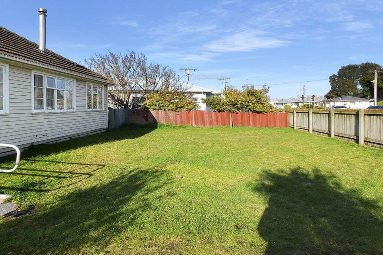 Photo of property in 43b Johnston Street, Foxton, 4814