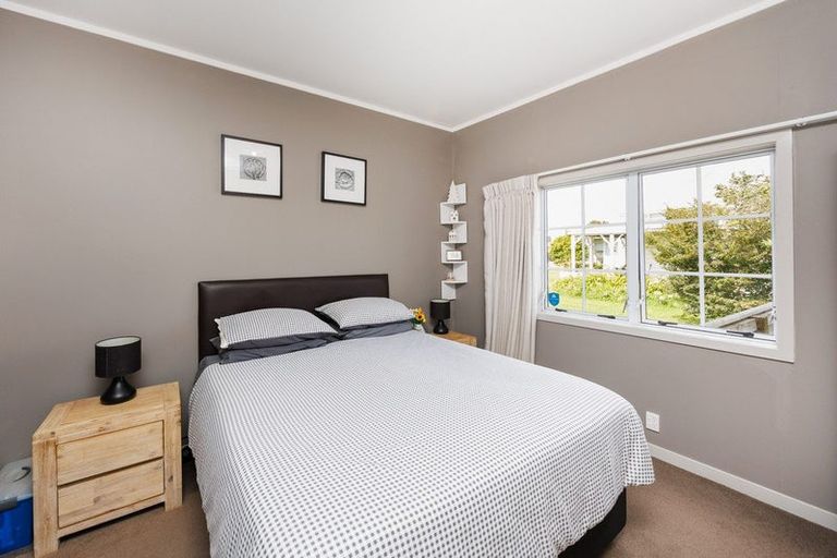 Photo of property in 3 Medway Street, Rongotea, 4476