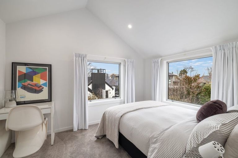 Photo of property in 11 Leinster Road, Merivale, Christchurch, 8014